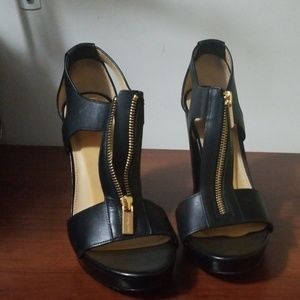Black heel sandal